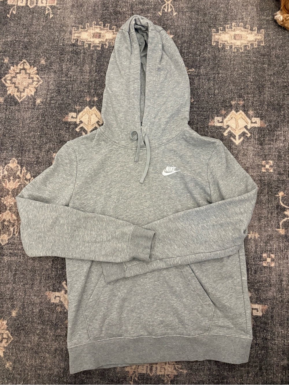 Nike Heather Gray Pullover Hoodie